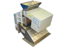 Solids feeders for the accurate measurement and control of solids